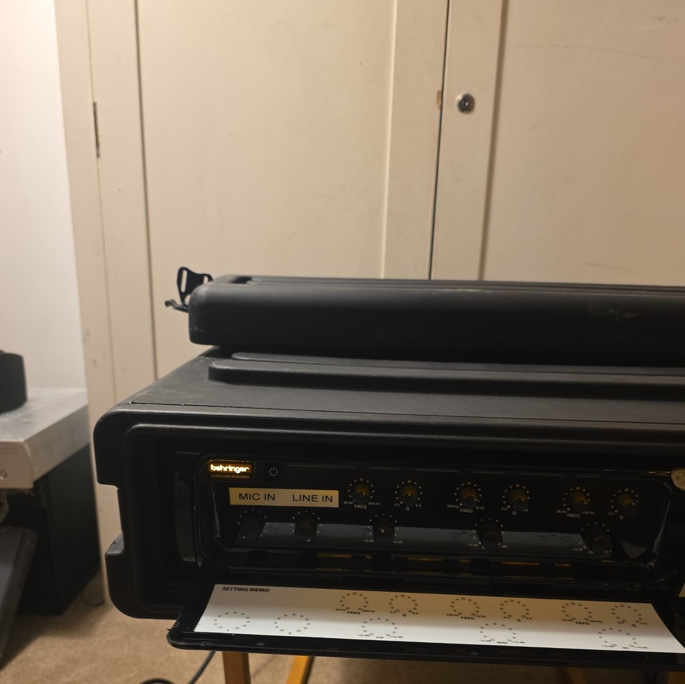 Behringer EUROCOM MA64480A audio amplifier Performance/stage Black Schildkr.