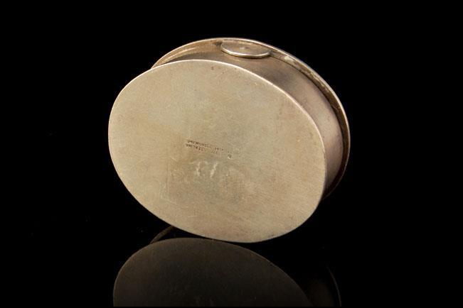VINTAGE LEONORE DOSKOW ING. STERLING MONOGRAM SNUFF BOX