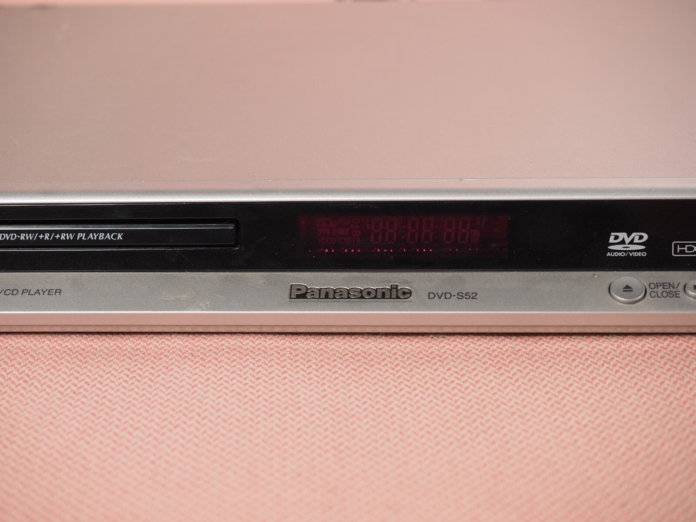Panasonic DVD/CD player Dolby digital HDMI DVD-S52 Tested Working