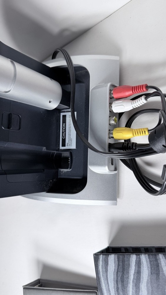 MAGIC SING ED-11000 KARAOKE SYSTEM W/ WIRELESS MICROPHONE