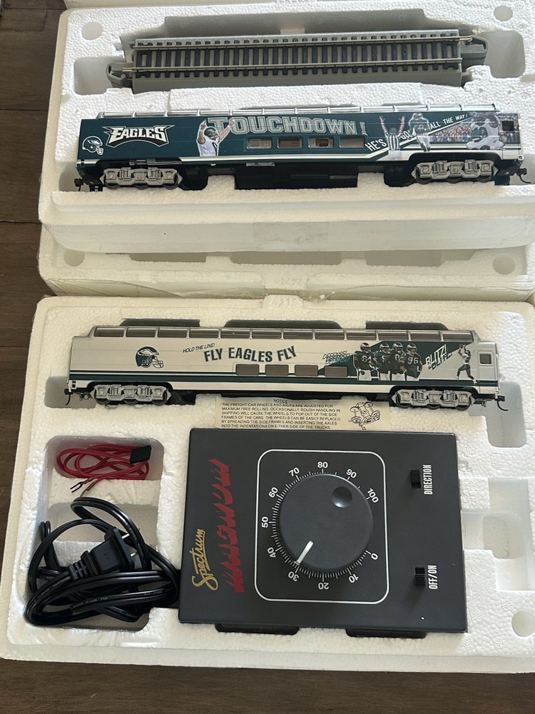 Philadelphia Eagles Hawthorne Village Partial Train Set Read!