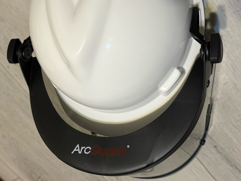ARC GUARD FACE SHIELD & HELMET-HAT MSA SIZE MEDIUM NEW