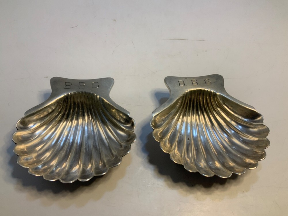 VINTAGE 2 SANBORNS STERLING SILVER Clam Shell Open Nut Dish Monogram