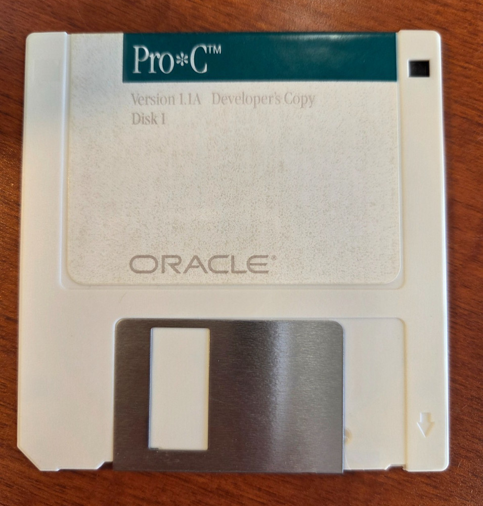 1987 Oracle Database Installation Software 3.5" Discs Total of 11 Discs