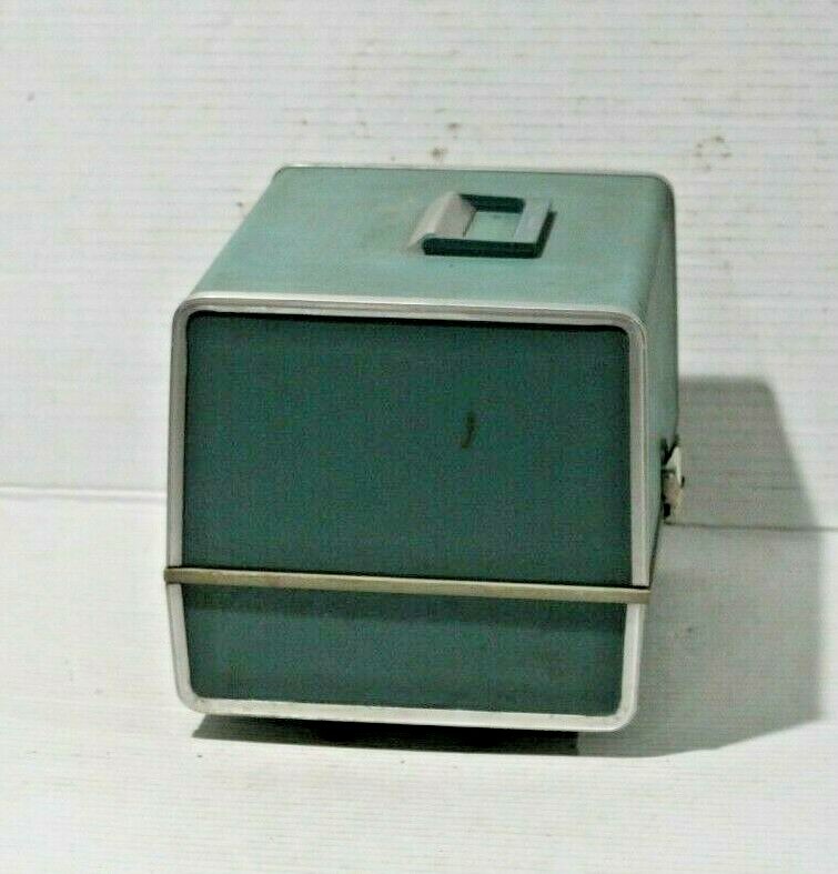 Vtg Argus 500 Automatic Model 58 Projector in case. (Leg does not lock) Tested