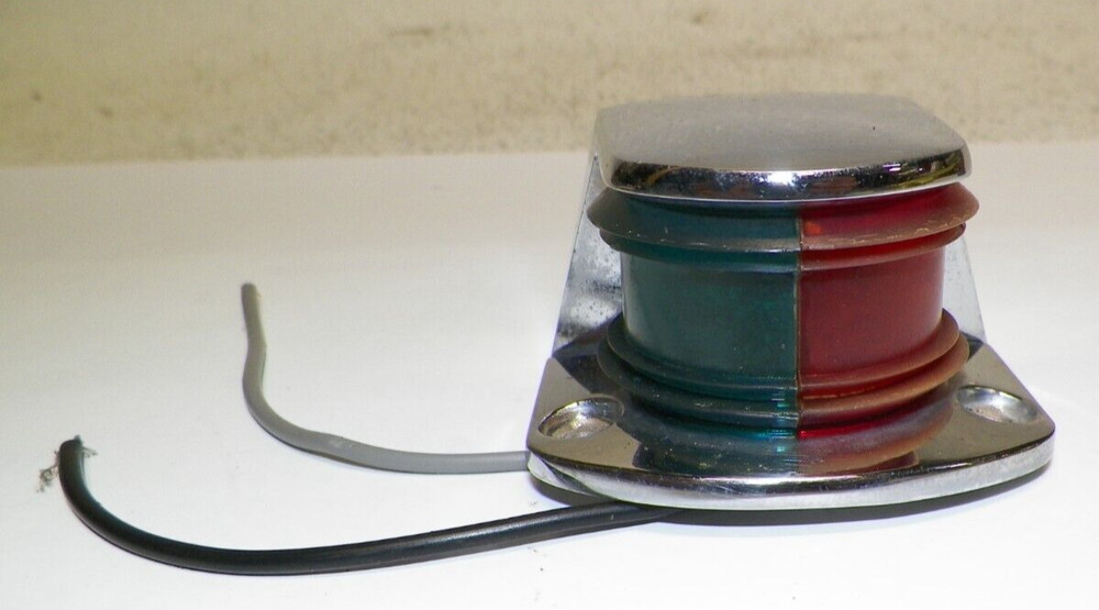Vintage Marine Bow Light Red/Green