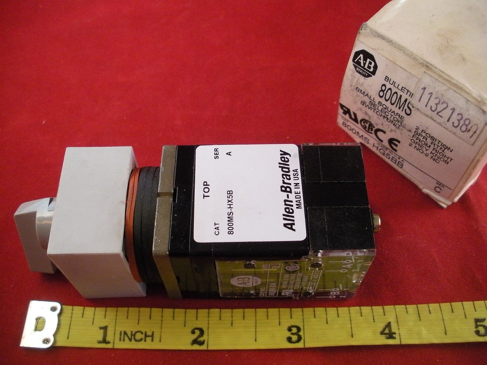 Allen Bradley 800MS-HG5BB 2 Position Spring Right Return Selector Switch Ser C