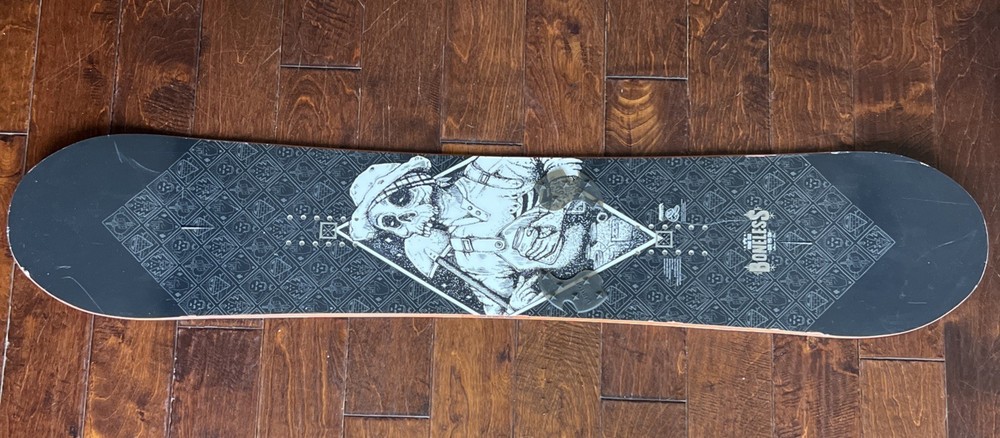 Rome SDS Boneless Snowboard 145cm Versatile Freestyle All Mountain Skeleton