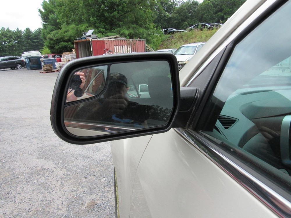 EQUINOX 2014 Glove Box 1062089
