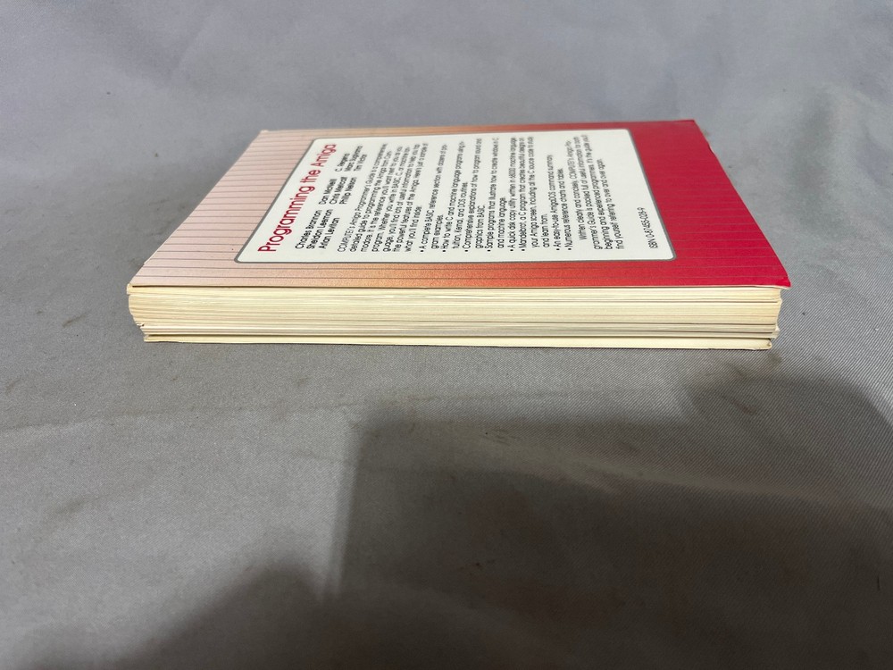 Compute!'s Amiga Programmer's Guide S. Levy Editor Compute! Books 1986