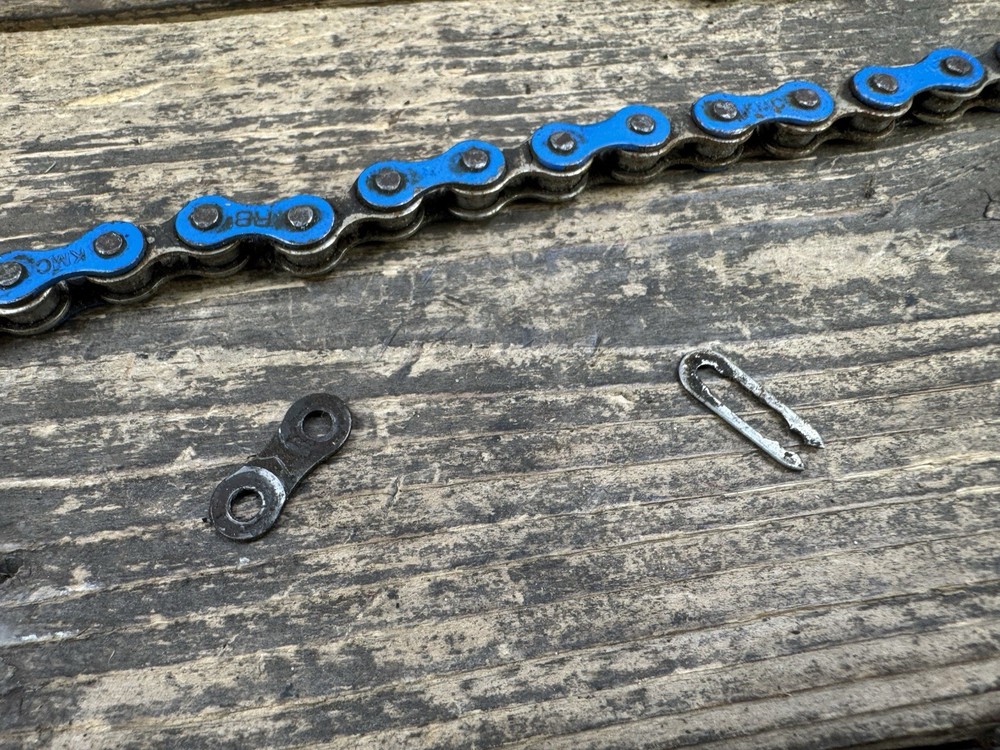 Kmc Blue Bmx Chain RB