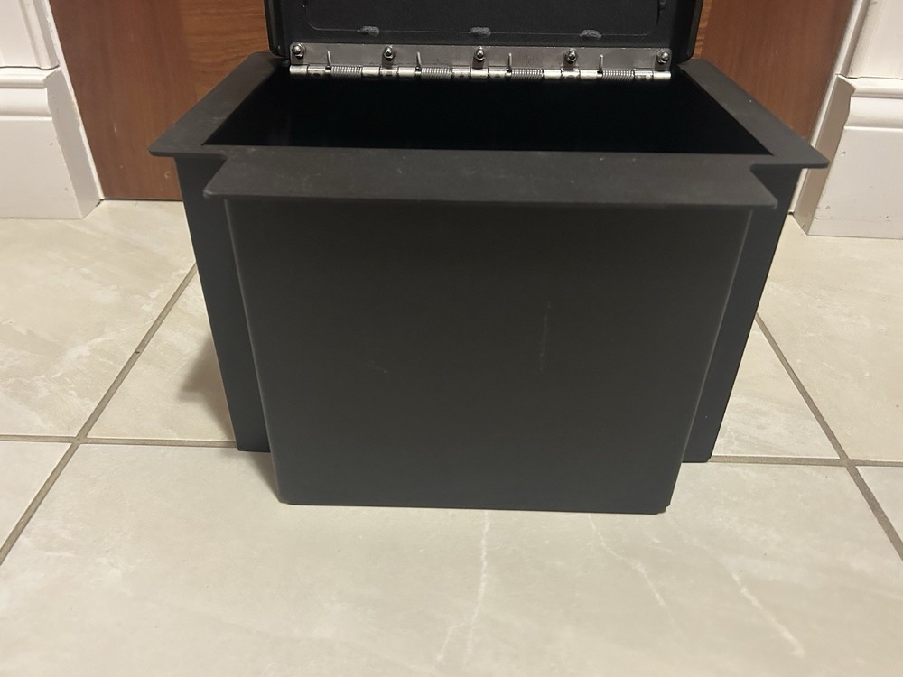 Locker Down Console Safe Model LD2040. 2014-2018 Chevy Silverado