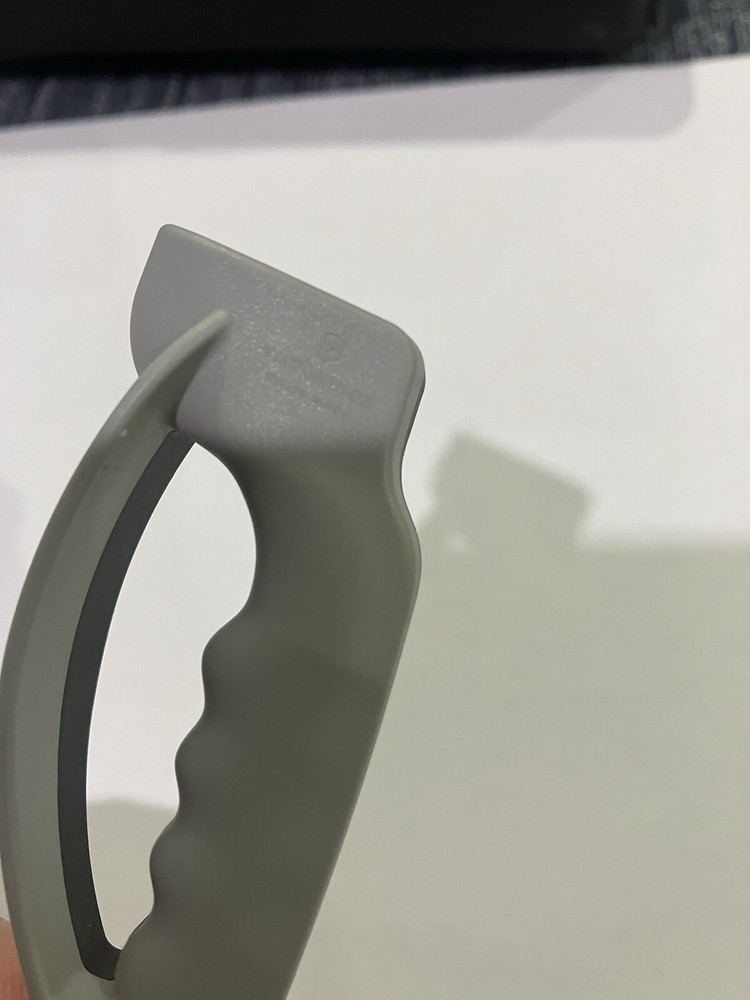 Victorinox Sharpy Pull Through Knife Sharpener