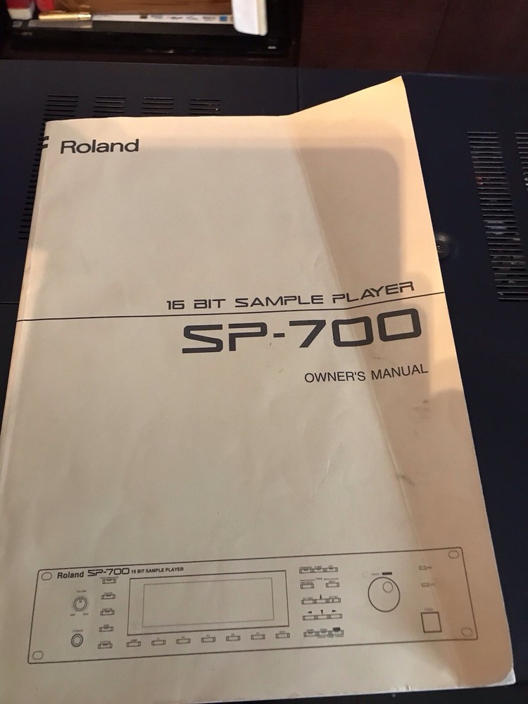 Roland SP-700 Digital Sampler Playback Module With Owners Manual – Display Dim