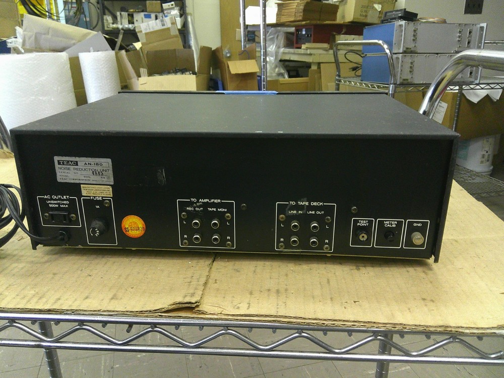 TEAC AN-180 NOISE REDUCTION UNIT (MISSING KNOBS)