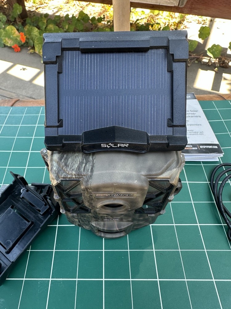 SPYPOINT Solar Trail Camera