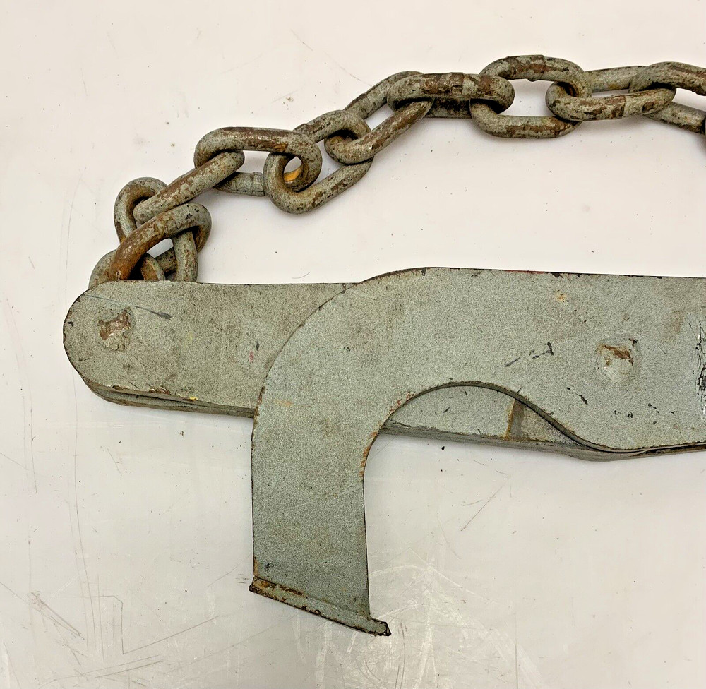 Lot Of 2 Pallet Puller