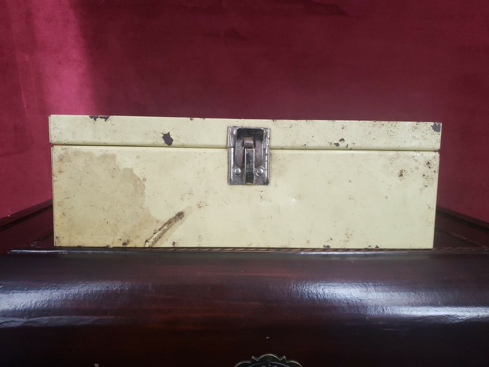 Vintage 1972 Gilbert Microcraft Microscope with 48 Slides - Works!