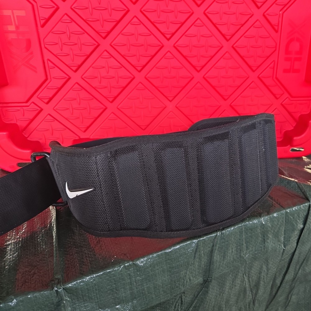 Nike Structured Training Belt 3.0 weight lifting size small
