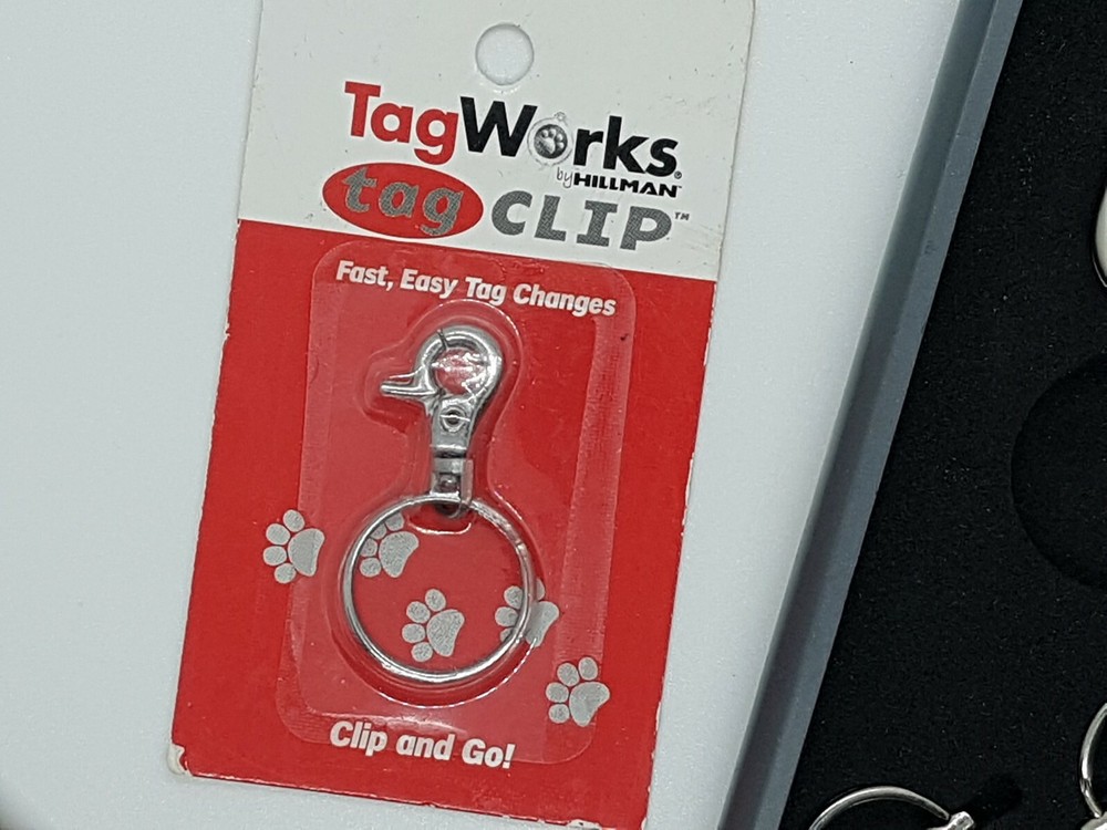 Samsonite Laser Pointer with tracking number