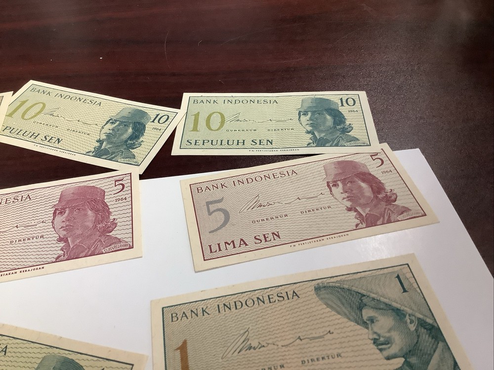Indonesia Paper Currency Bank Notes