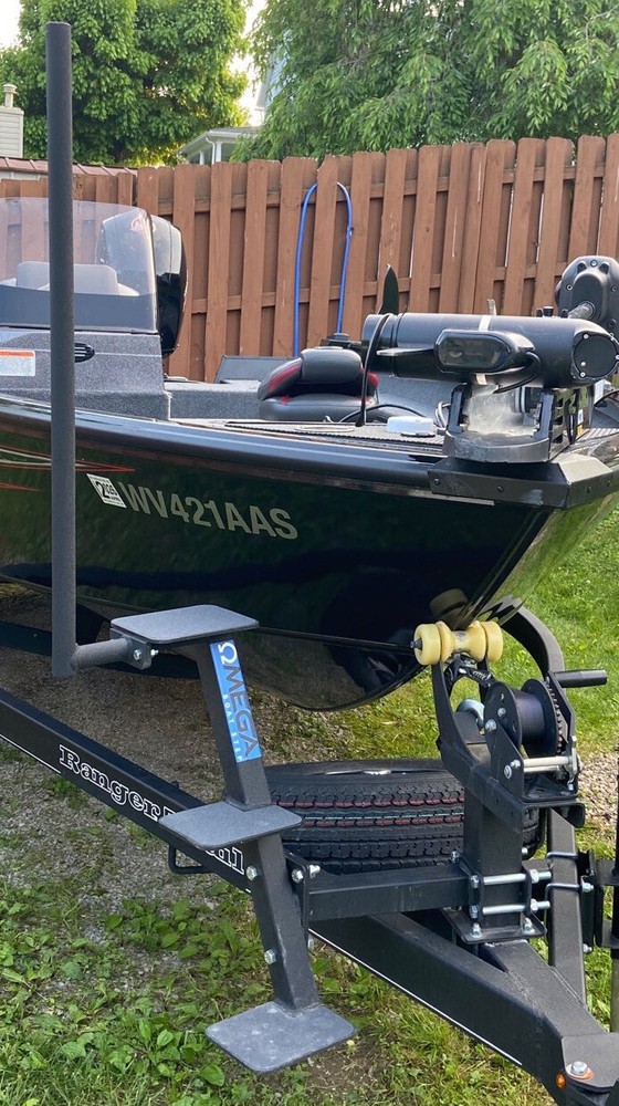 Winch mount triple step boat trailer steps