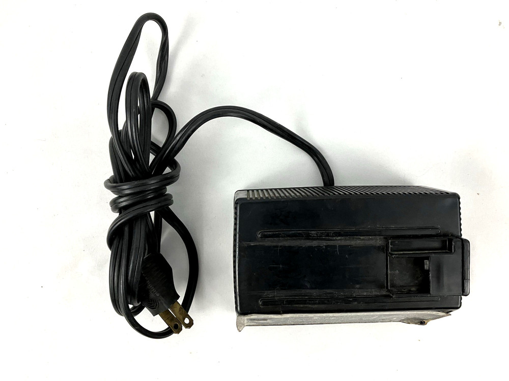 Vintage Polaroid Fast Charger Model 363 Flash Unit Untested Camera Accessory