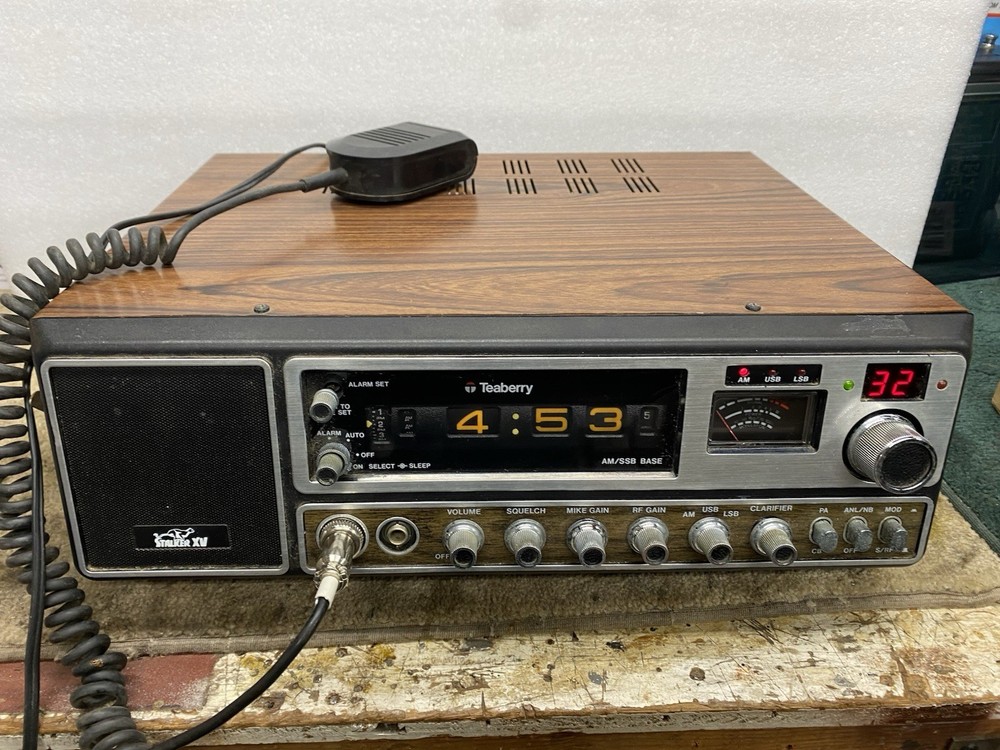 Teaberry Stalker Xv. Ssb Cb Radio