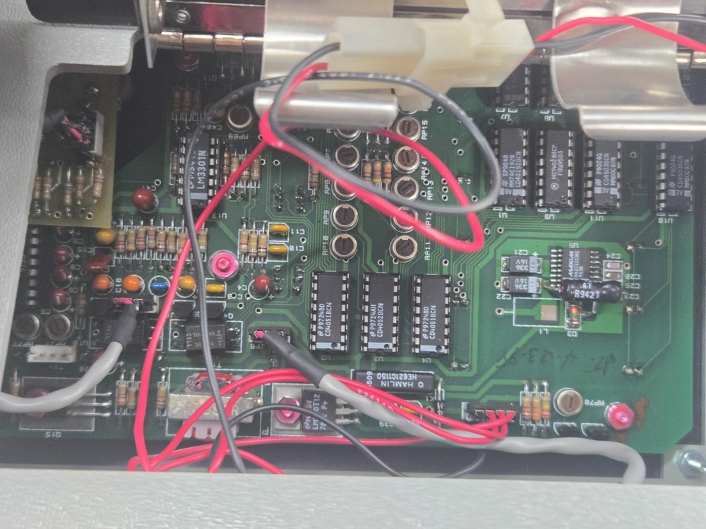 Qualitone Portable Audiometer Testing Equipment AS 90