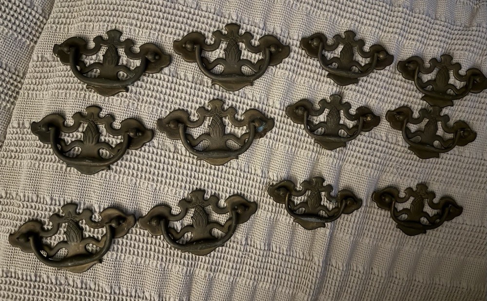 Vintage Drawer Pull 12 Piece Set 6 Small 6 Large