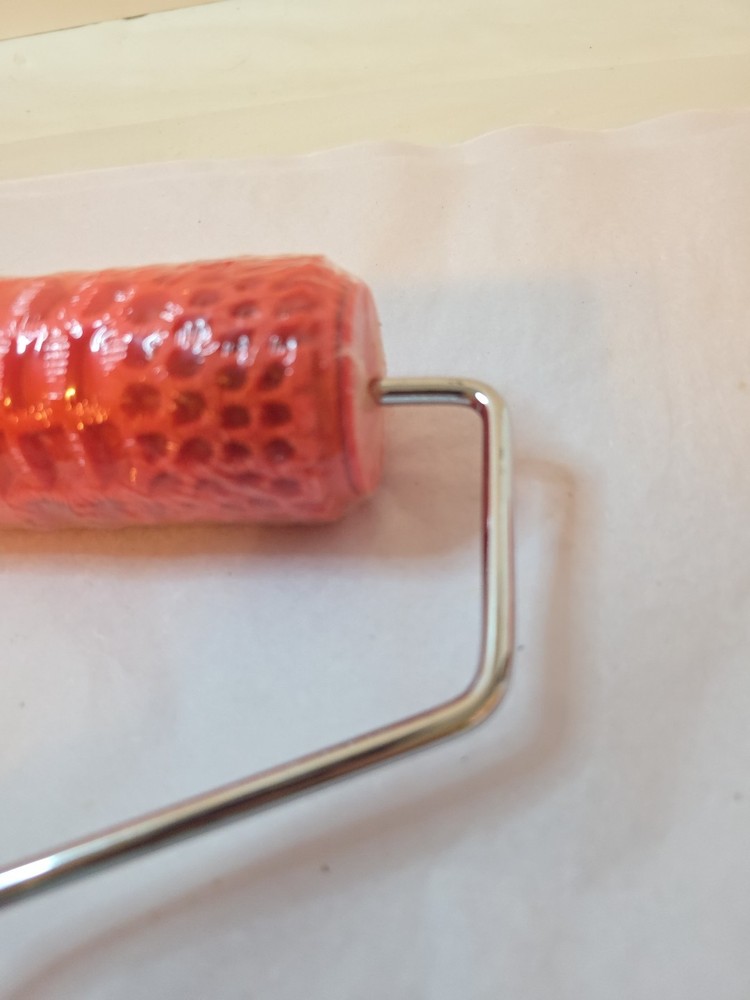 Decorative Art Texture Roller - 7" Roller (Crocodile Skin Pattern)