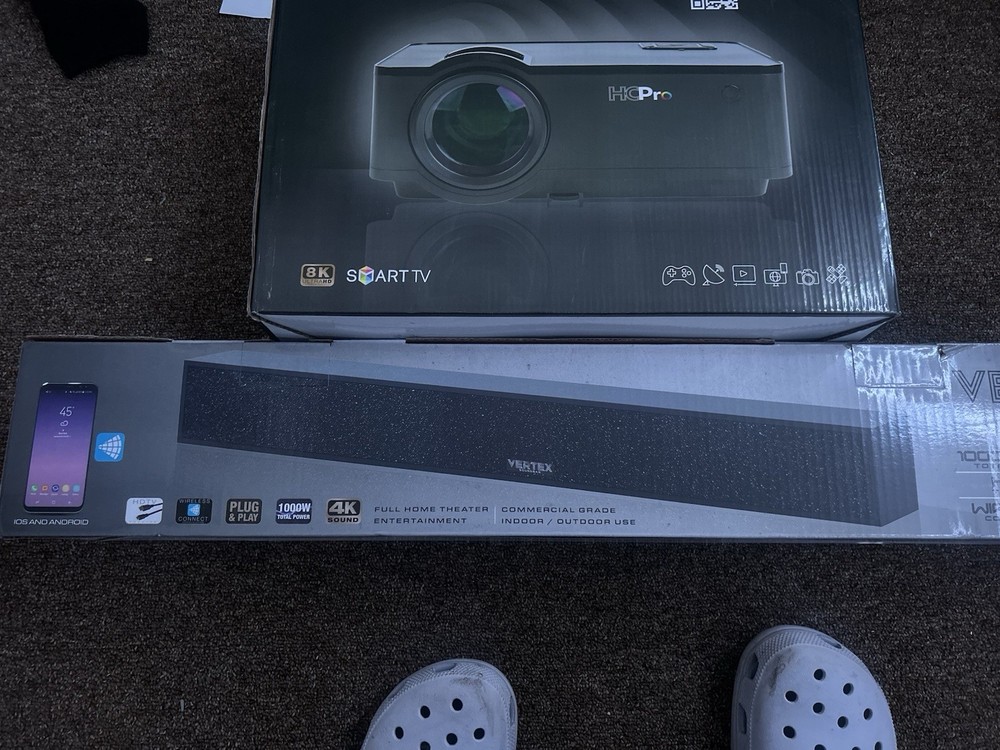Read description please HCPro 4400 Dual Laser Projector 8K