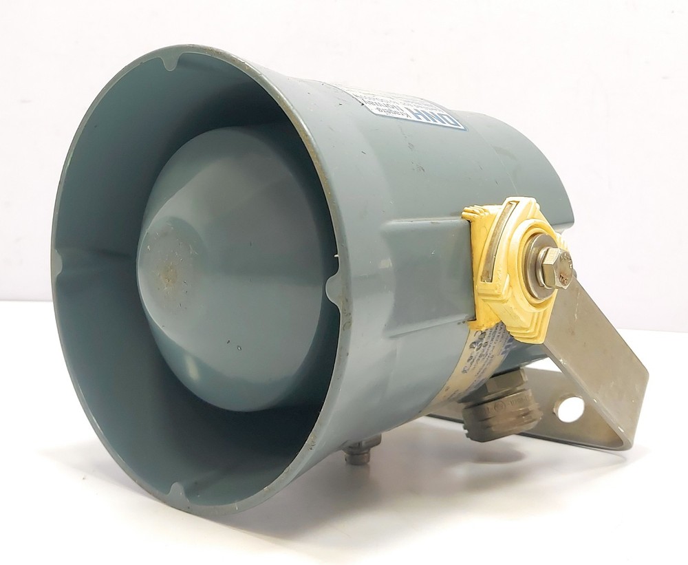 DNH HS-8EExmN(T) 8W 100V Weatherproof Loud Speaker