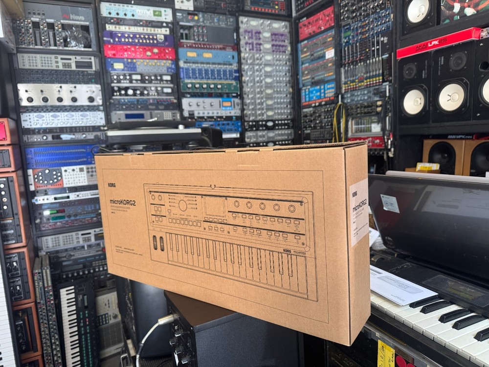 Korg MicroKorg 2  Synth & Vocoder micro 37 MINI KEYBOARD MK2 in box  ARMENS