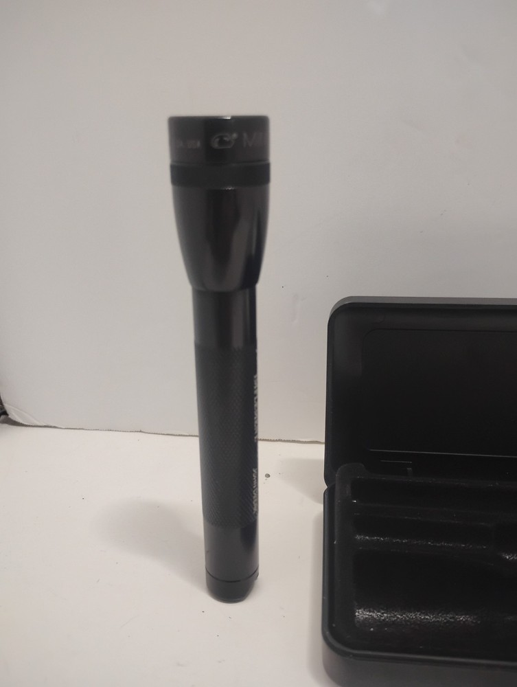 Mini John Deere Mag Lite With Case