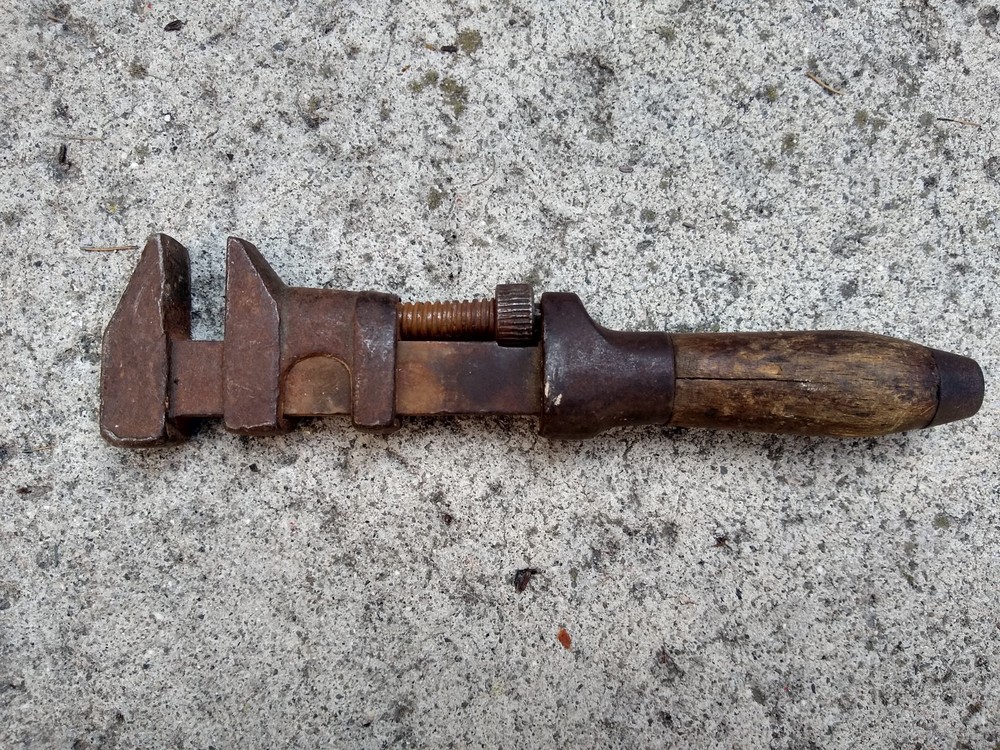 Vintage 8.5" Adjustable Pipe Wrench