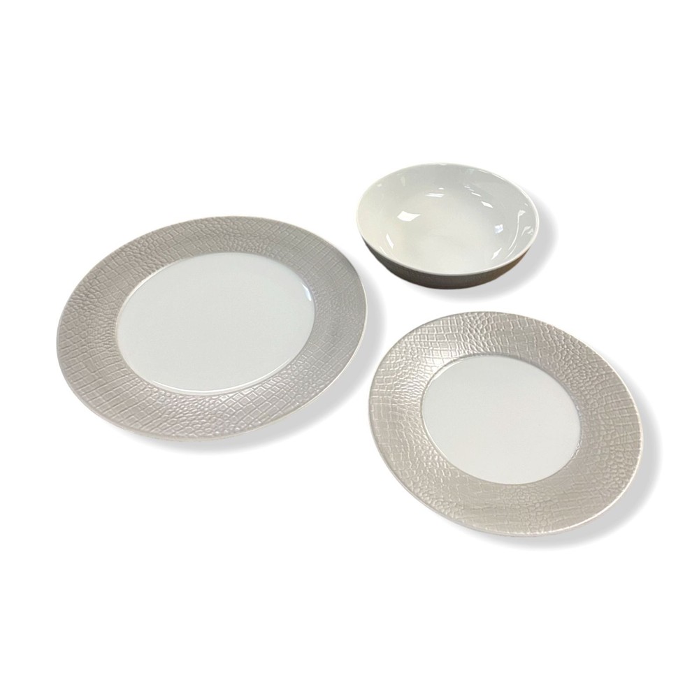Neiman Marcus Silver White 10-Piece Crocodile Metallic Dinnerware Set
