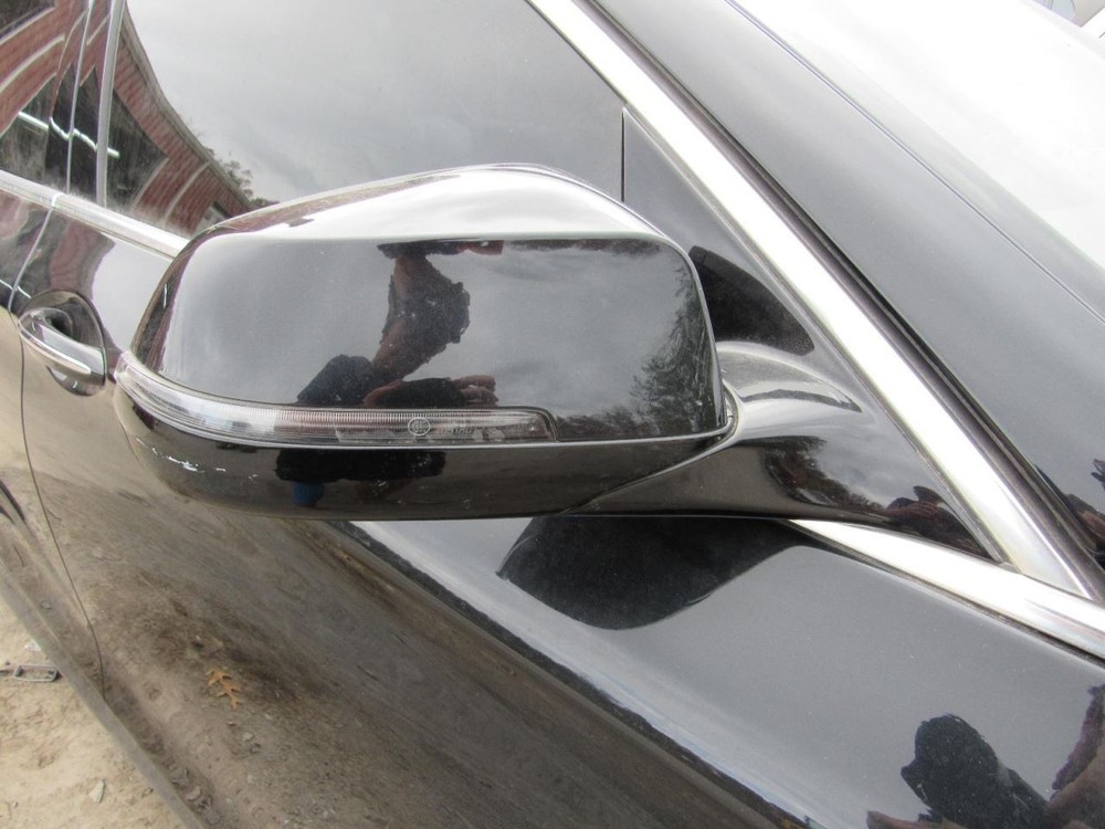 535I 2015 Glove Box 1005029