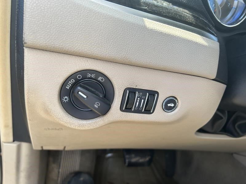 300 2012 Antenna 104676455