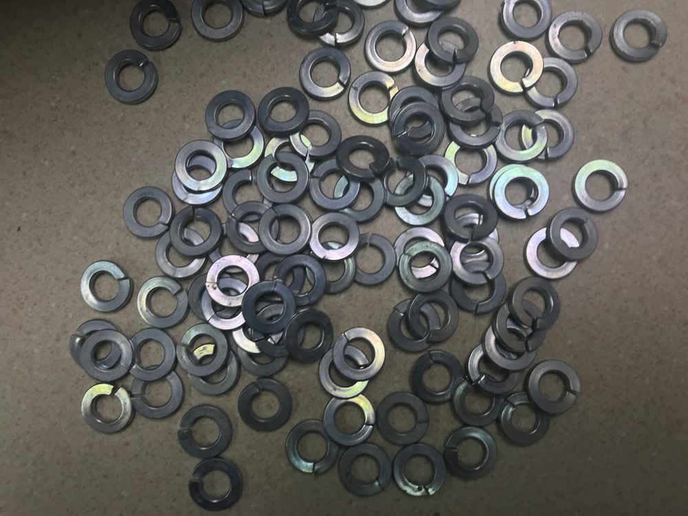 1/4" BOLT SIZE SPLIT LOCK WASHER ZINC PLATED - 100PC