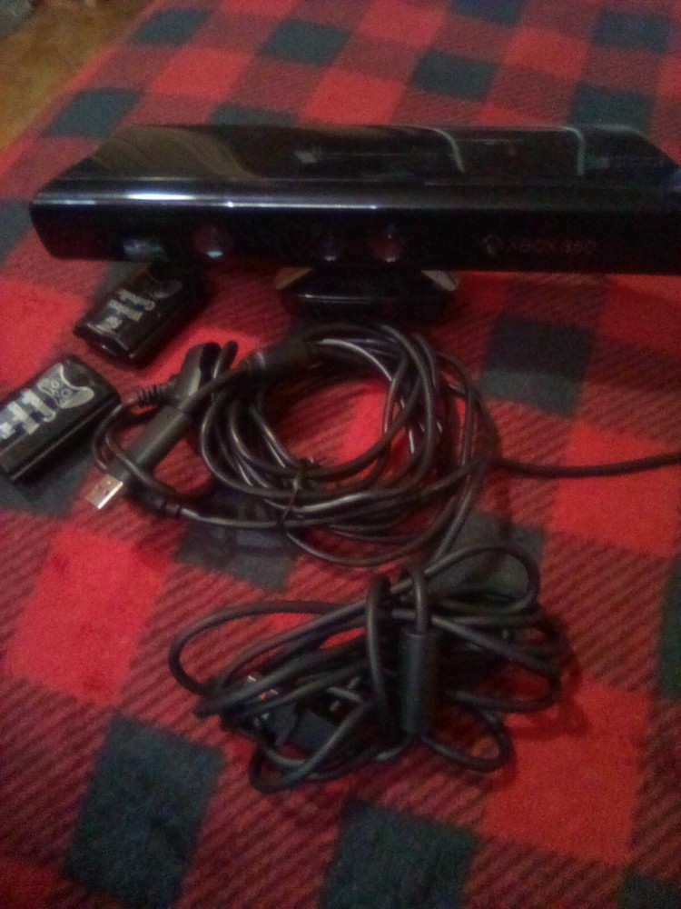 Microsoft 1473 Xbox 360 Kinect Sensor Bar Only And Cable- Black - Tested Working