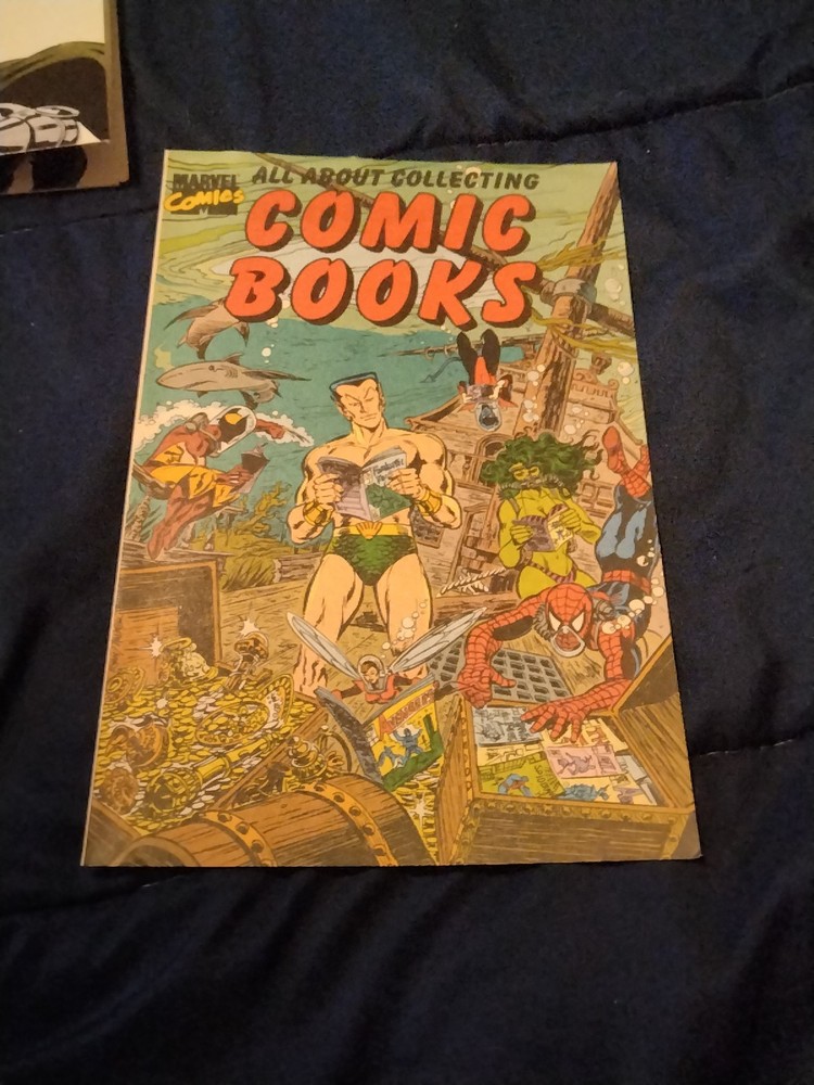 Marvel Comics CMC Vintage 1989 Comic Book Collection Box With OG Poster & Guide