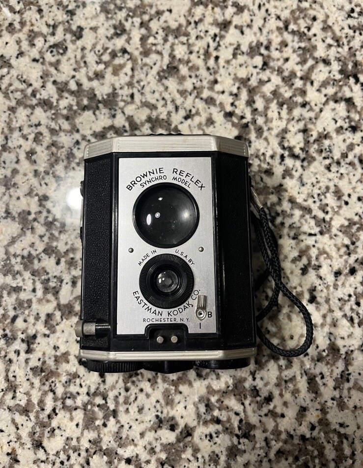 Brownie reflex synchro model camera
