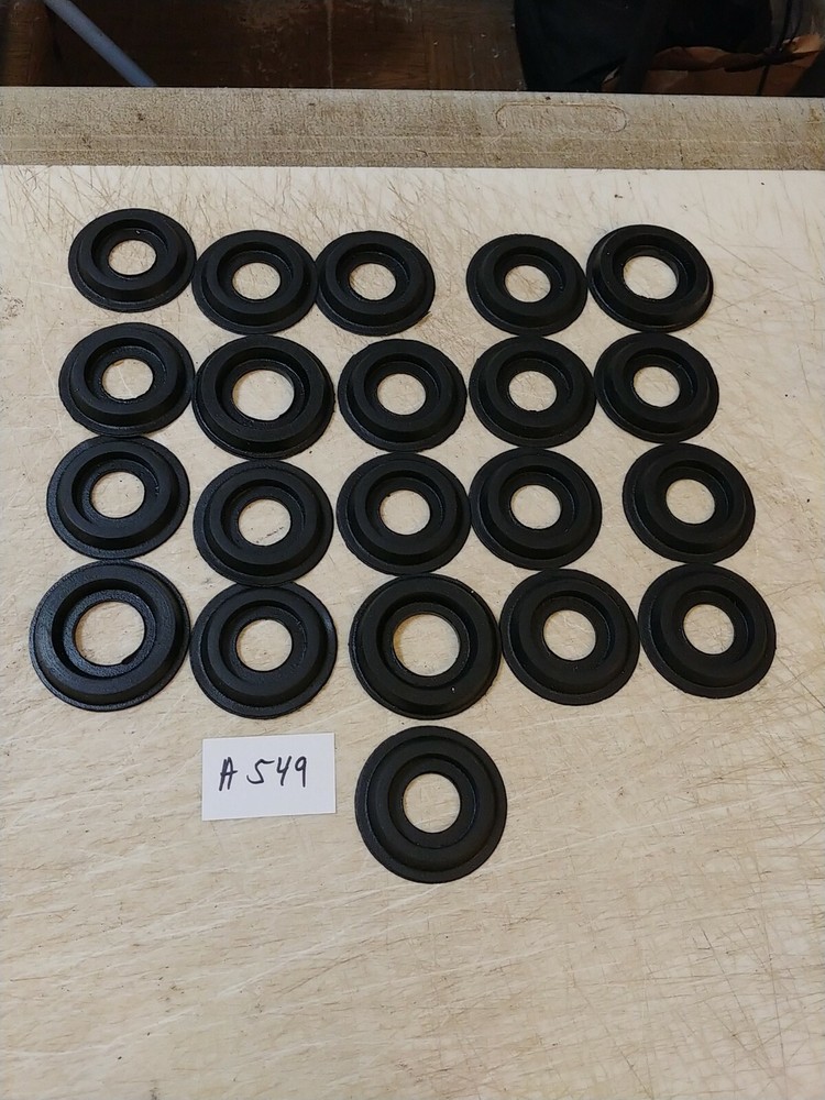 21 RUBBER WASHERS / GASKETS NEW / OLD STOCK