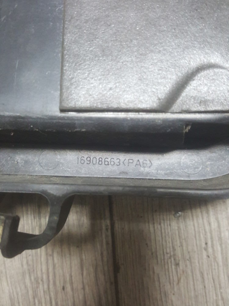 INTERNATIONAL LEFT DOOR HANDLE DRIVERS 16908663