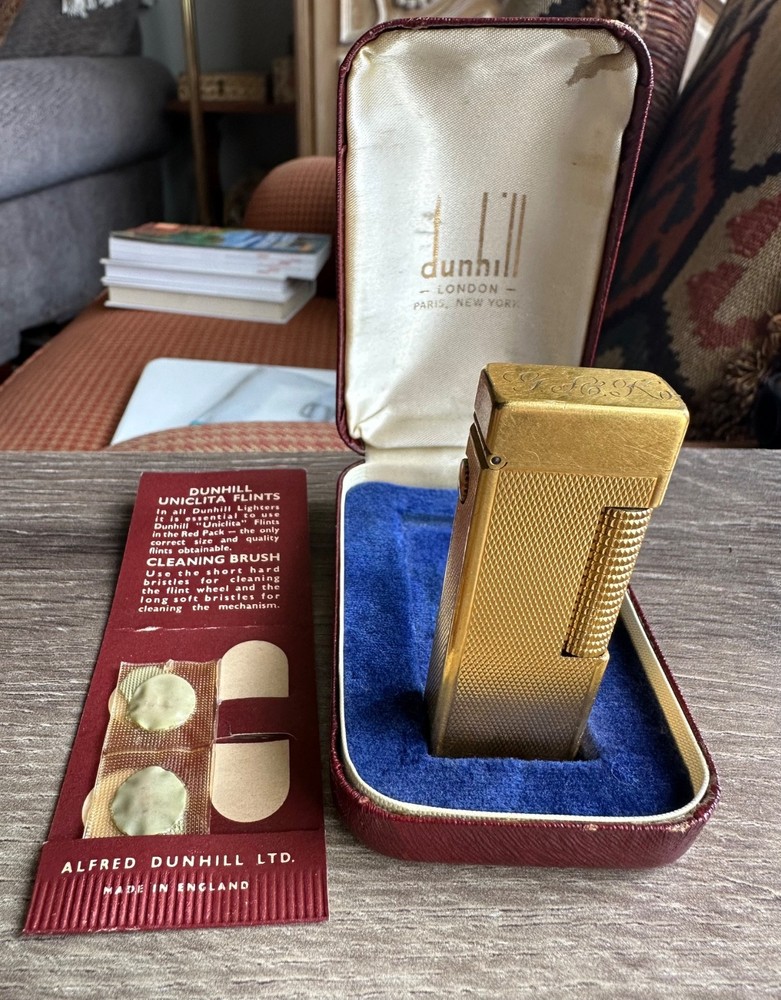 Vintage Dunhill lighter in original box Untested