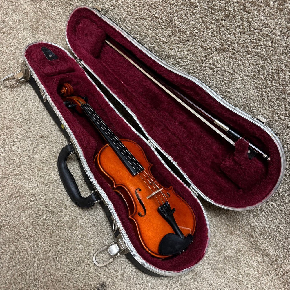 Unlabeled 1/8 Violin Flame Maple w/ Case & Bow