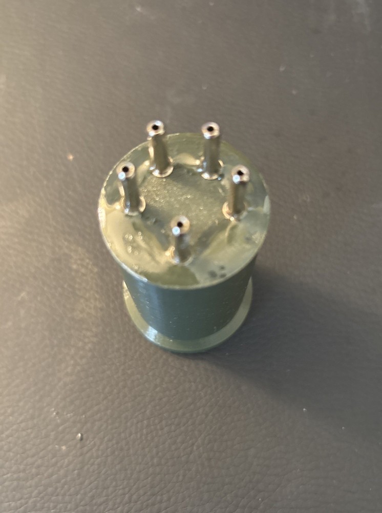 Raw 5-Pin UY5 Coil Form (1 Count)