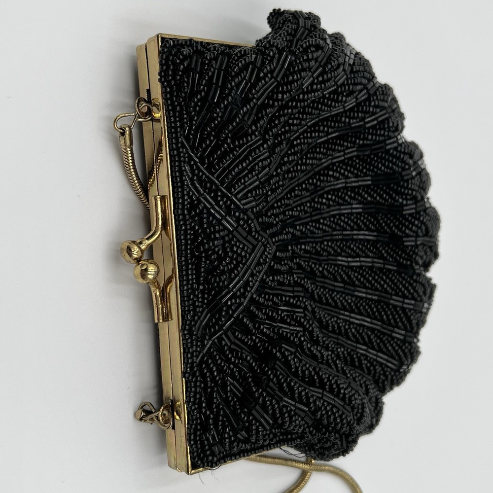 Clam Shell Black Beaded Vintage Clutch with Chain Strap