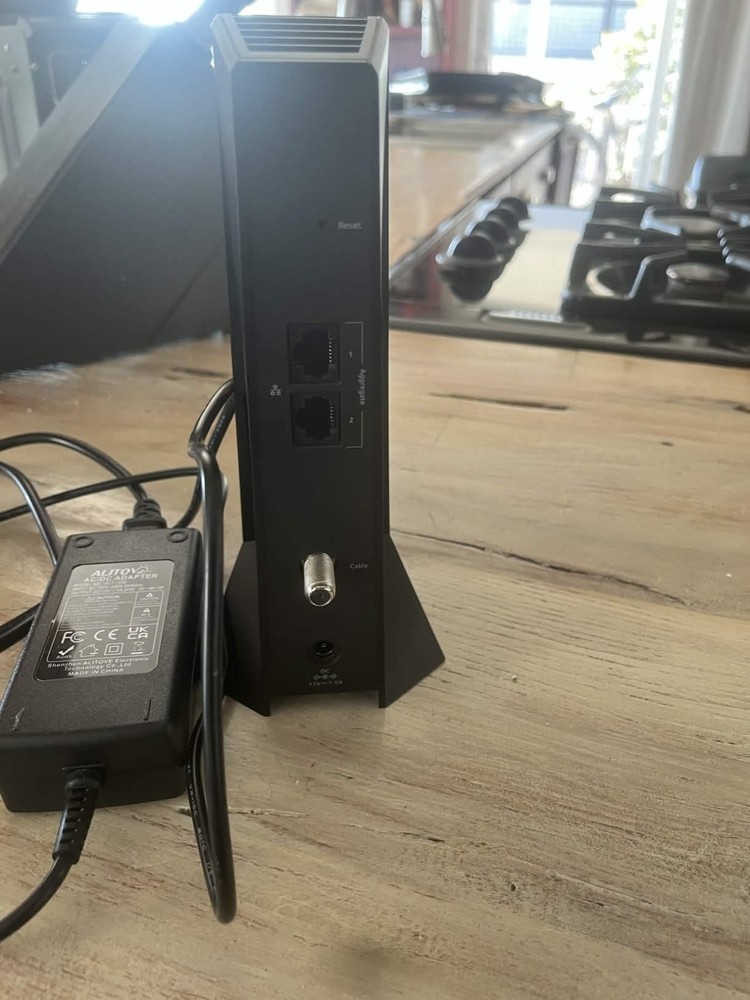 NETGEAR Nighthawk CM2500 DOCSIS 3.1 Cable Modem